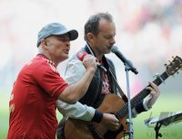 Fussball 1. Bundesliga 2011/2012: Liedermacher Willy Astor