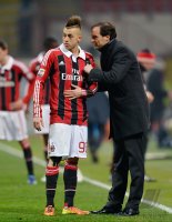 FUSSBALL SERIE A 2012/2013: El Shaarawy (AC Mailand) mit Trainer Massimilliano Allegri (AC Mailand)