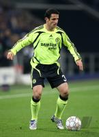 Fussball, Champions League: Chelsea, BELLETTI Einzelaktion