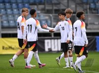 Fussball U 17 WM - Vorbereitung Testspiel
Oesterreich - Deutschland