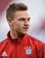 Fussball 1. Bundesliga 15/16: FC Augsburg - FC Bayern Muenchen