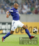 Fussball 1. Bundesliga: Schalke, VARELA Einzelaktion am BallLeon