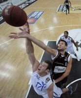 Basketball 1. Bundesliga 2011/2012:  Walter Tigers Tuebingen - Fraport Skyliners Frankfurt