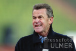 FUSSBALL DFB Pokal 2. Runde FC B Trainer Ottmar Hitzfeld