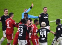 Fussball 1. Bundesliga Saison 18/19: FC Bayern Muenchen - RB Leipzig