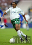 Fussball Bundesliga: Bremen, Ailton Einzelaktion
