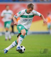 FUSSBALL BUNDESLIGA: Werder Bremen, ROSENBERG Einzelaktion