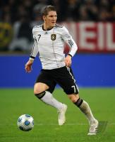 Fussball, International, Freundschaftsspiel: Deutschland, SCHWEINSTEIGER am Ball