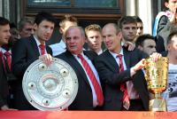 Fussball: FC Bayern feiert zum Saisonabschluss auf dem Marienplatz