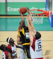 1. Basketball Bundesliga  08/09   Walter Tigers Tuebingen  - LiT Giesser 46 ers