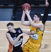 Basketball 1. Bundesliga 2013/2014: Walter Tigers Tuebingen - ratiopharm Ulm