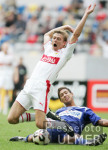 Fussball Ligapokal: Stuttgart - Hertha, Zweikampf