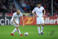 Fussball 1. Bundesliga : Arjen Robben, Mark van Bommel (v. li., FCB)