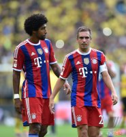 Fussball Bundesliga 14/15 Supercup Finale: Dante (FC Bayern Muenchen)  und Philipp Lahm (FC Bayern Muenchen)