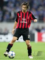 Fussball International UCL: Mailand, PIRLO Einzelaktion am Ball