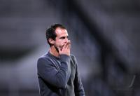 Fussball 3. Bundesliga: Enttaeuschung Trainer Mehmet Scholl  (FC Bayern II)