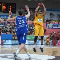 Basketball 1. Bundesliga 14/15 Hauptrunde:  Walter Tigers Tuebingen - FRAPORT SKYLINERS