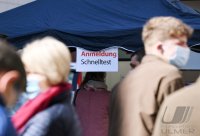 Tageszertifikat / Tagesticket in Form von einem Armband mit QR Code fuer Innenstadtbesucher in Tuebingen