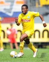 FUSSBALL Stuttgarter Kickers 2008/2009 - Einzelaktion Gambo