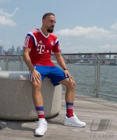 FUSSBALL 1. Bundesliga 14/15: Franck Ribery (FC Bayern Muenchen)