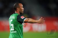 Fussball: 1. Bundesliga Saison 2010/2011: Bremen, SILVESTRE