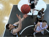 Basketball 1. Bundesliga 2011/2012:  Walter Tigers Tuebingen - BG Goettingen