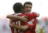 Fussball 1. BL Bayern-Leverkusen; Zweikampf