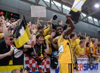 Basketball 1. Bundesliga  13/14  Walter Tigers Tuebingen - Phoenix Hagen