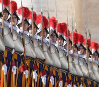 Rom; Papst Franziskus I. spricht den Urbi Et Orbi Segen