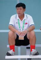 FUSSBALL INTERNATIONAL: Trainer Kim Jong Hun (Nordkorea)