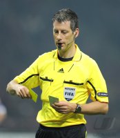 Fussball CHL  Saison 2011/2012:  Schiedsrichter Wolfgang Stark