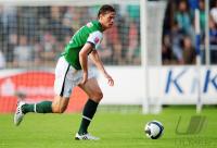 FUSSBALL, Bundesliga, SV Werder Bremen: BOROWSKI Einzelaktion
