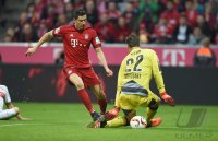 Fussball 1. Bundesliga Saison 15/16: FC Bayern Muenchen - VfB Stuttgart