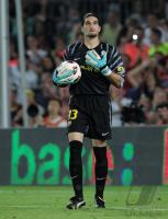 FUSSBALL International :  Torwart Jose Pinto  (FC Barcelona)