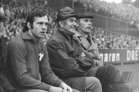 Fussball 1. Bundesliga Saison 1971/1972:  Beckenbauer, Schwan, Lattek (FC Bayern)