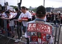 Fussball DFB Pokal Finale 24/25: Arminia Bielefeld - VfB Stuttgart, Public Viewing auf dem Schlossplatz