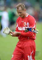 FUSSBALL 1. Bundesliga 2013/2014: Torwart Alexander Manninger (FC Augsburg)