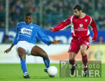 Fussball DFB-Pokal: Bochum - Lautern, Zweikampf