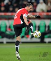 FUSSBALL, 1. BUNDESLIGA, 15. Spieltag: Hannover, PINTO Einzelaktion