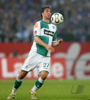 Fussball 1. Bundesliga: Werder, SCHULZ Einzelaktion
