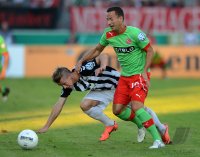 Fussball Saison 2012/2013: DFB Pokal: SV Wacker Burghausen - Fortuna Duesseldorf