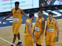 Basketball 1. Bundesliga 15/16 Hauptrunde: Walter Tigers Tuebingen - FRAPORT SKYLINERS Frankfurt