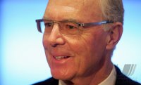 Fussball International Franz Beckenbauer bekommt den UEFA President s Award