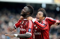 FUSSBALL SERIE A:  JUBEL Ali Sulley Muntari  (li.) mit Robinho (AC Mailand)