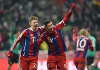 Fussball 1. Bundesliga Saison 14/15: FC Bayern Muenchen - FC Schalke 04