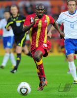 Fussball International: Ghana, AMOAH  am Ball