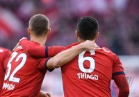 Fussball 1. Bundesliga Saison 18/19: FC Bayern Muenchen - VfB Stuttgart