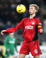 Fussball 1. Bundesliga: Leverkusen, ROLFES Einzelaktion