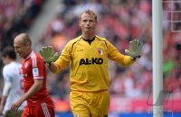 Fussball 1. Bundesliga  Saison  2012/2013: Torwart Alexander Manninger (FC Augsburg)