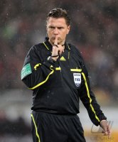 Fussball 1. Bundesliga  Saison 2010/2011: Schiri Thorsten Kinhoefer